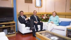 Da sinistra Matteo Renzi, Francois Holland, Angela Merkel